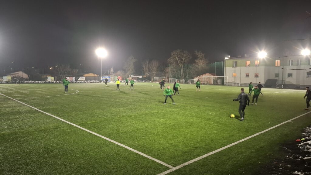 Victoria Częstochowa zwycięża 2:1 w wyjazdowym meczu z TS Gwarek Tarnowskie Góry. Biało-zieloni dopisują 3 punkty do tabeli IV ligi śląskiej.