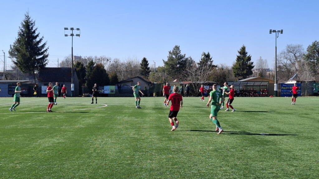 IV liga śląska. Lgks'1938 Podlesianka Katowice, która poprzednią rundę kończyła na pozycji lidera IV ligi śląskiej, zalicza bardzo trudny początek rundy wiosennej.